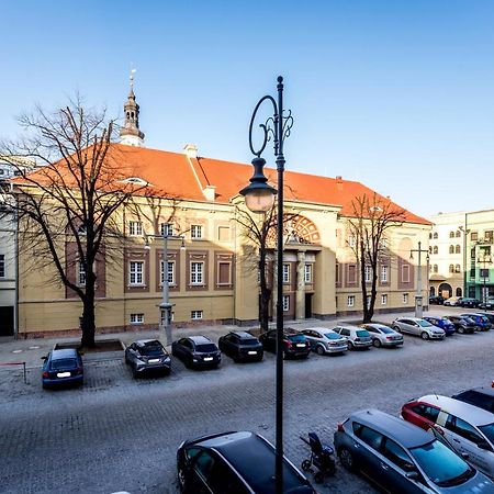 Theatre Apartment - Apartament Przy Rynku W Glogowie 외부 사진