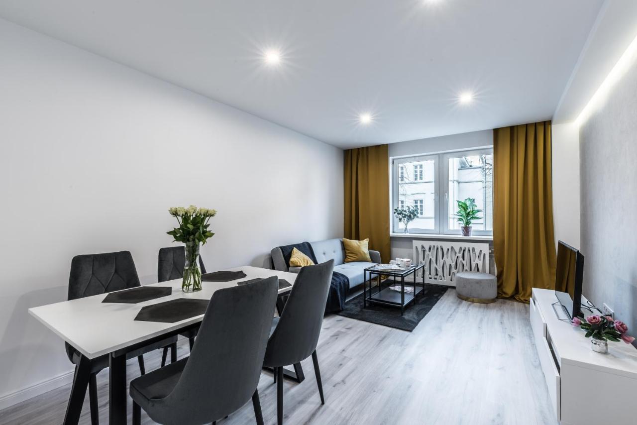 Theatre Apartment - Apartament Przy Rynku W Glogowie 외부 사진